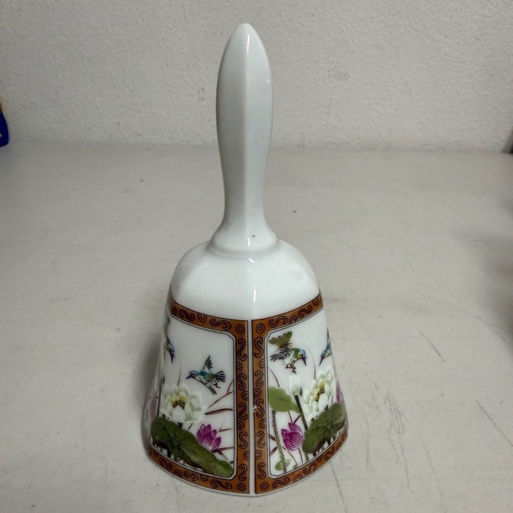 Vintage Toyo White Ming Lotus Porcelain Bell Hummingbird Floral Japan